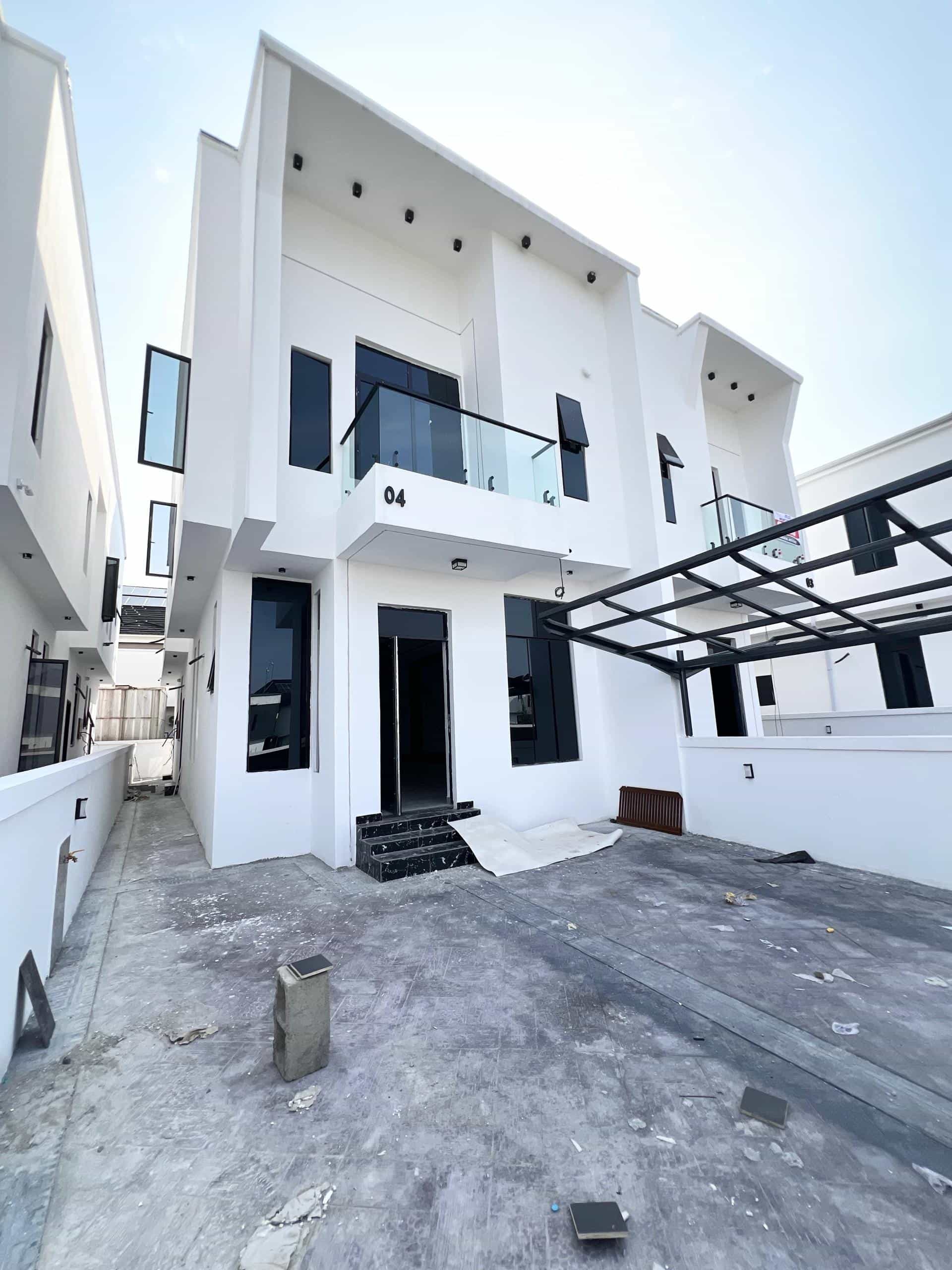 Family-friendly four bedroom semi detached duplex  (ORCHID4BSD10)