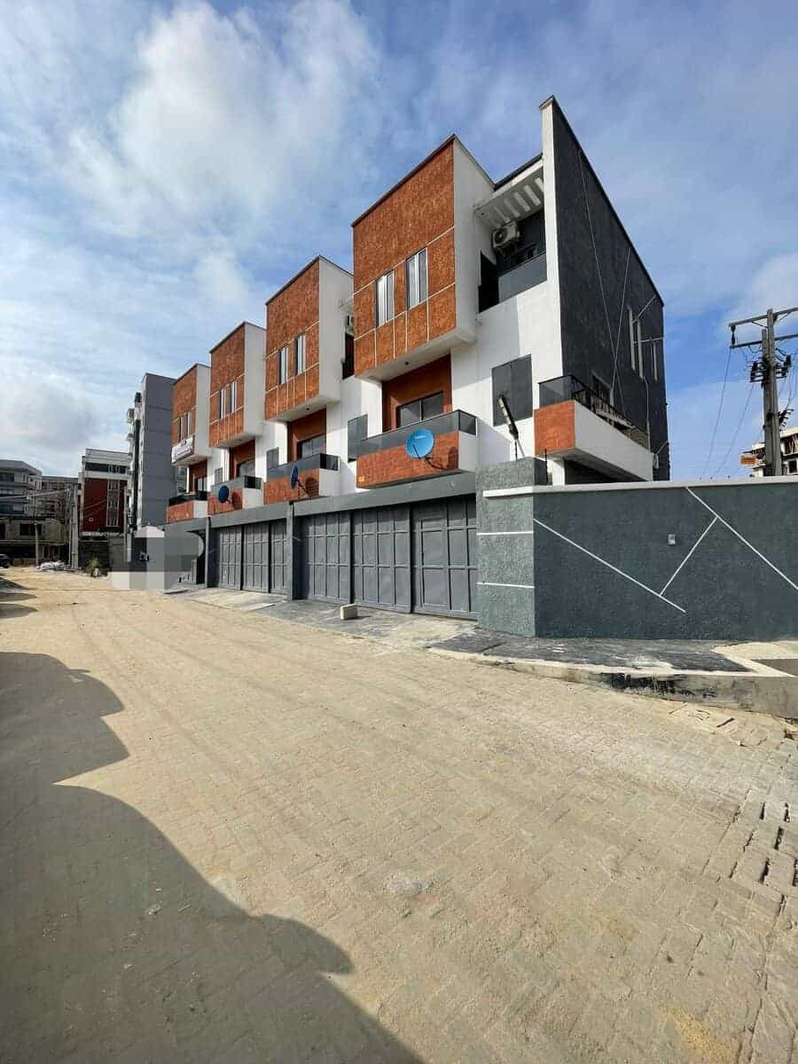 Bespoke four bedroom terrace duplex (LEKKI14BTD05)